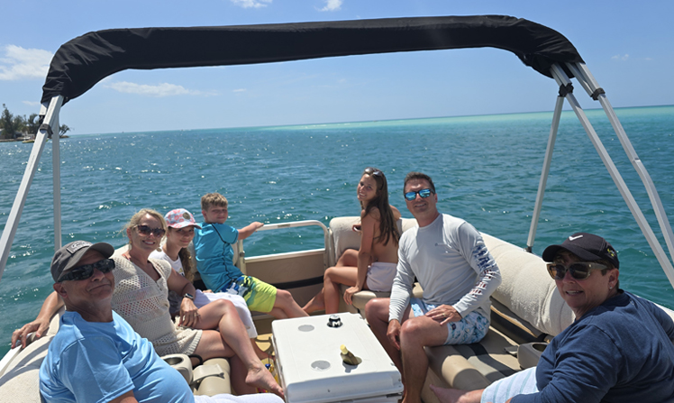 Spending quality time on family boat tours with children
